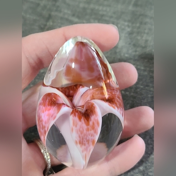 Vintage Glass Eye Studio Orchid paperweight - Picture 7 of 9